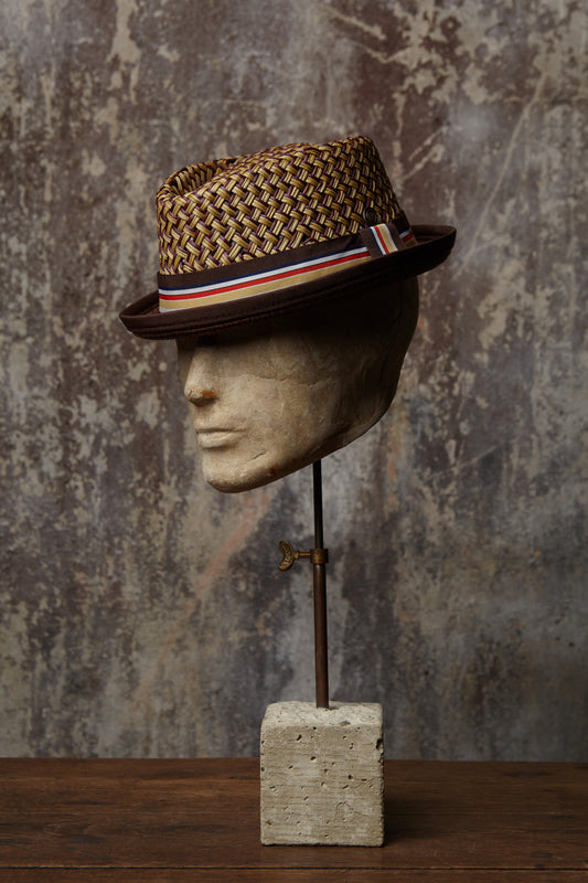 Max – Brown