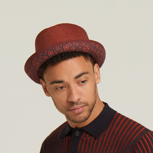 Tommy – Burgundy