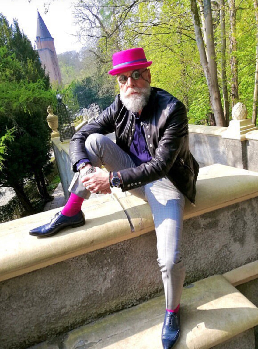 Leo - Fuchsia