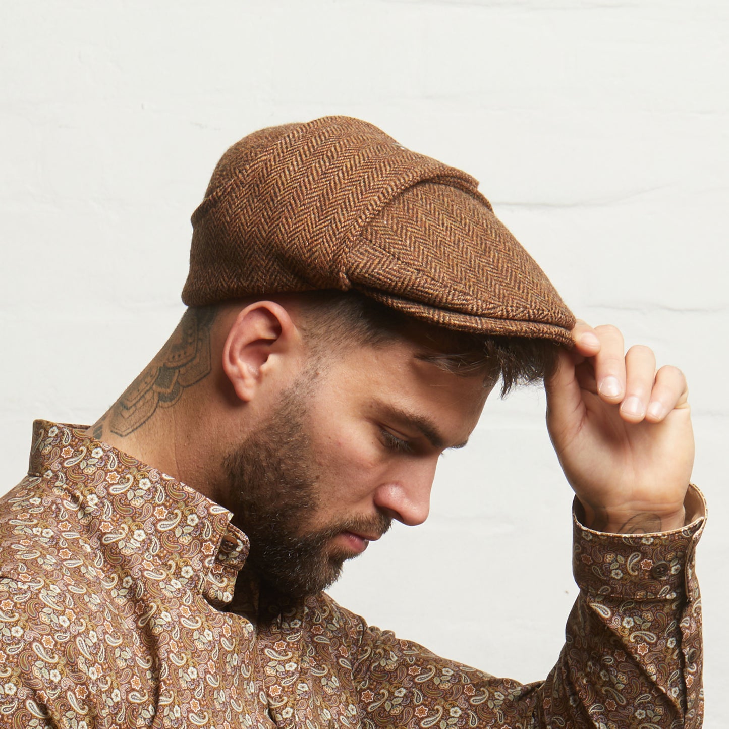 LOGAN tweed virgin wool cap with earflaps, Made in Italy cap - Chestnut