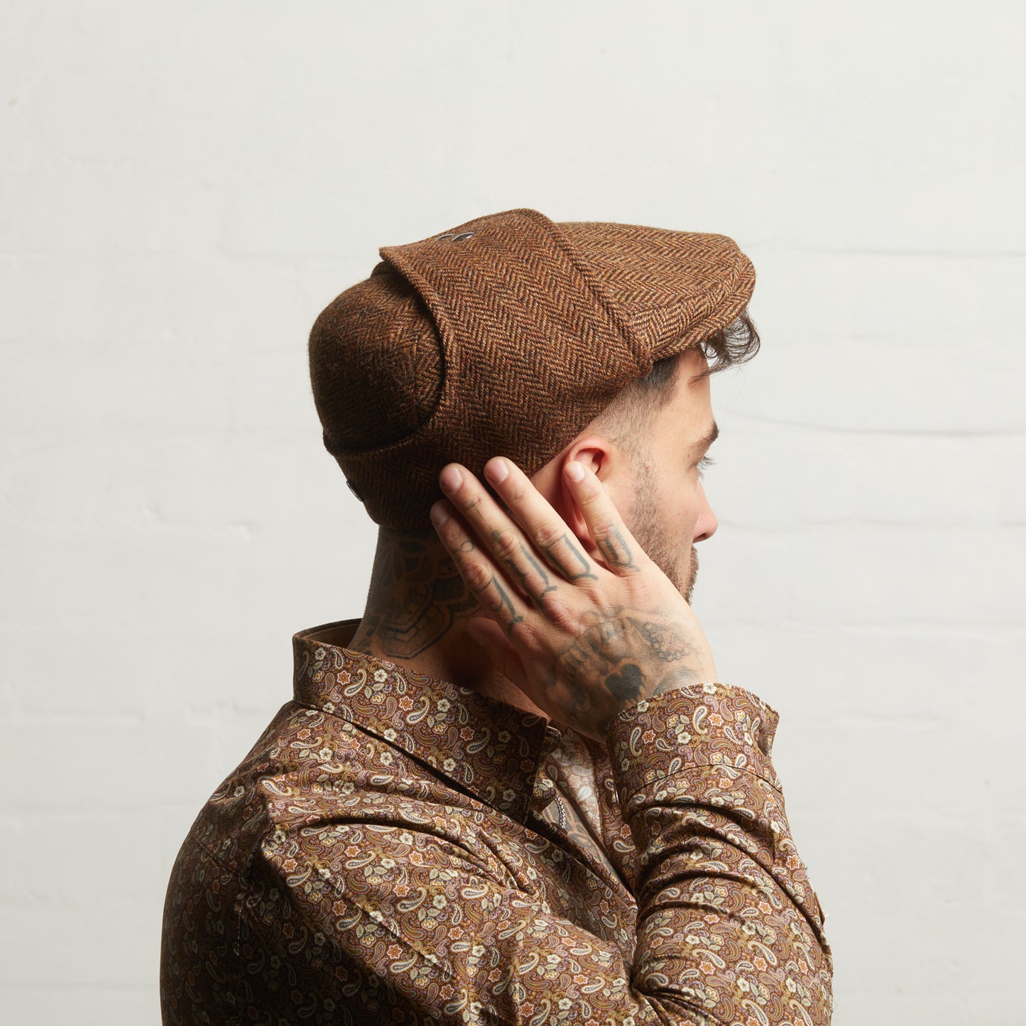 LOGAN tweed virgin wool cap with earflaps, Made in Italy cap - Chestnut